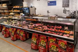 409-1-boucherie-charcuterie-traiteur-biocoop-saveurs-saisons-bouvines-pevele-carembault-ecologique.webp
