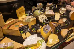 409-1-la-fomagerie-biocoop-saveurs-saisons-bouvines-pevele-carembault-pasteurise-cru-thermiseio.webp
